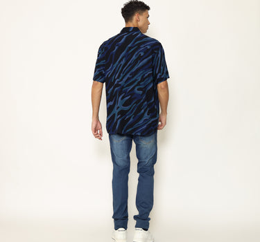 Voxfly Kemeja Lengan Pendek Pria Deep Planet Surf