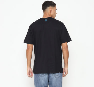 Insight Kaos lengan pendek Pria Square Down Men Tee Planet Surf